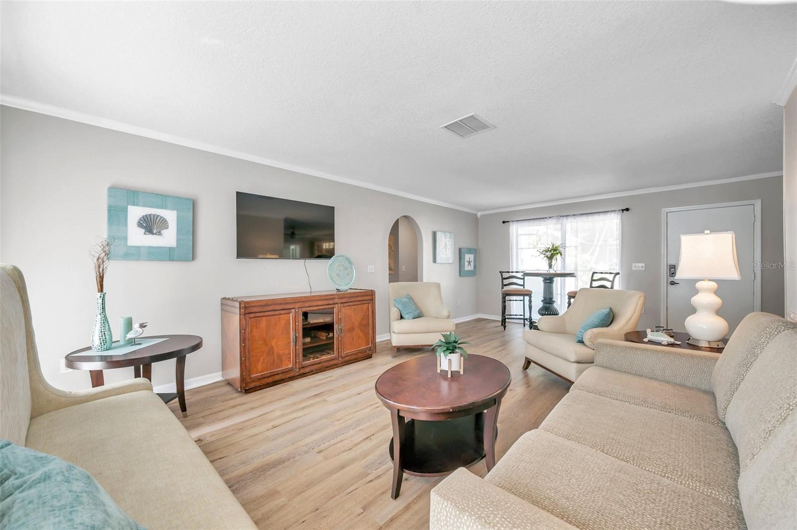 717 CAROLINA AVE — photo 10