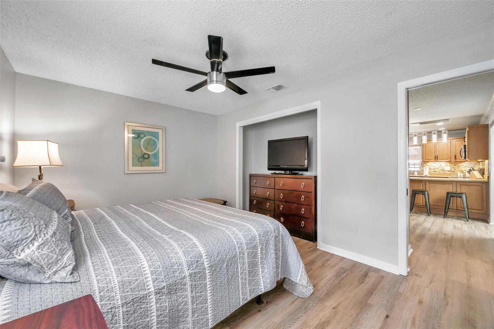 717 CAROLINA AVE — photo 29