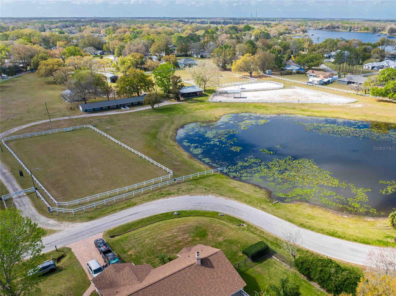 3745 LAKE BREEZE DR — photo 3