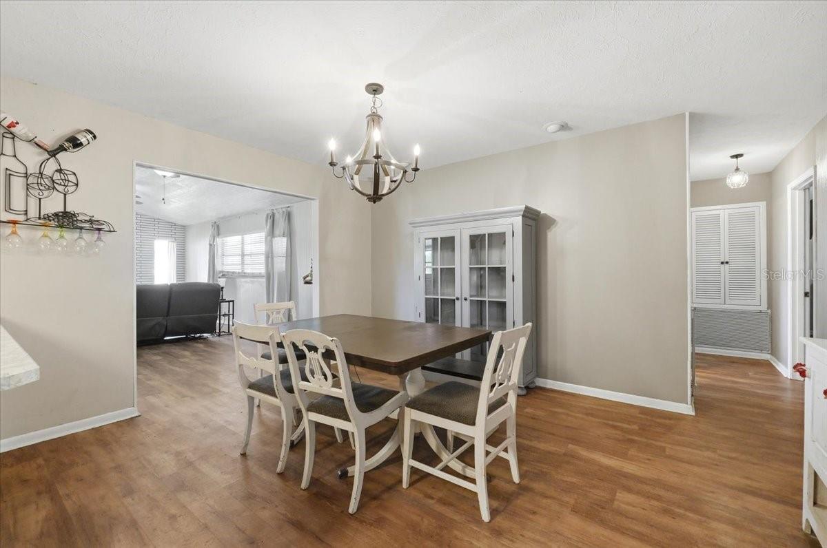 303 KARPPE RD — photo 16