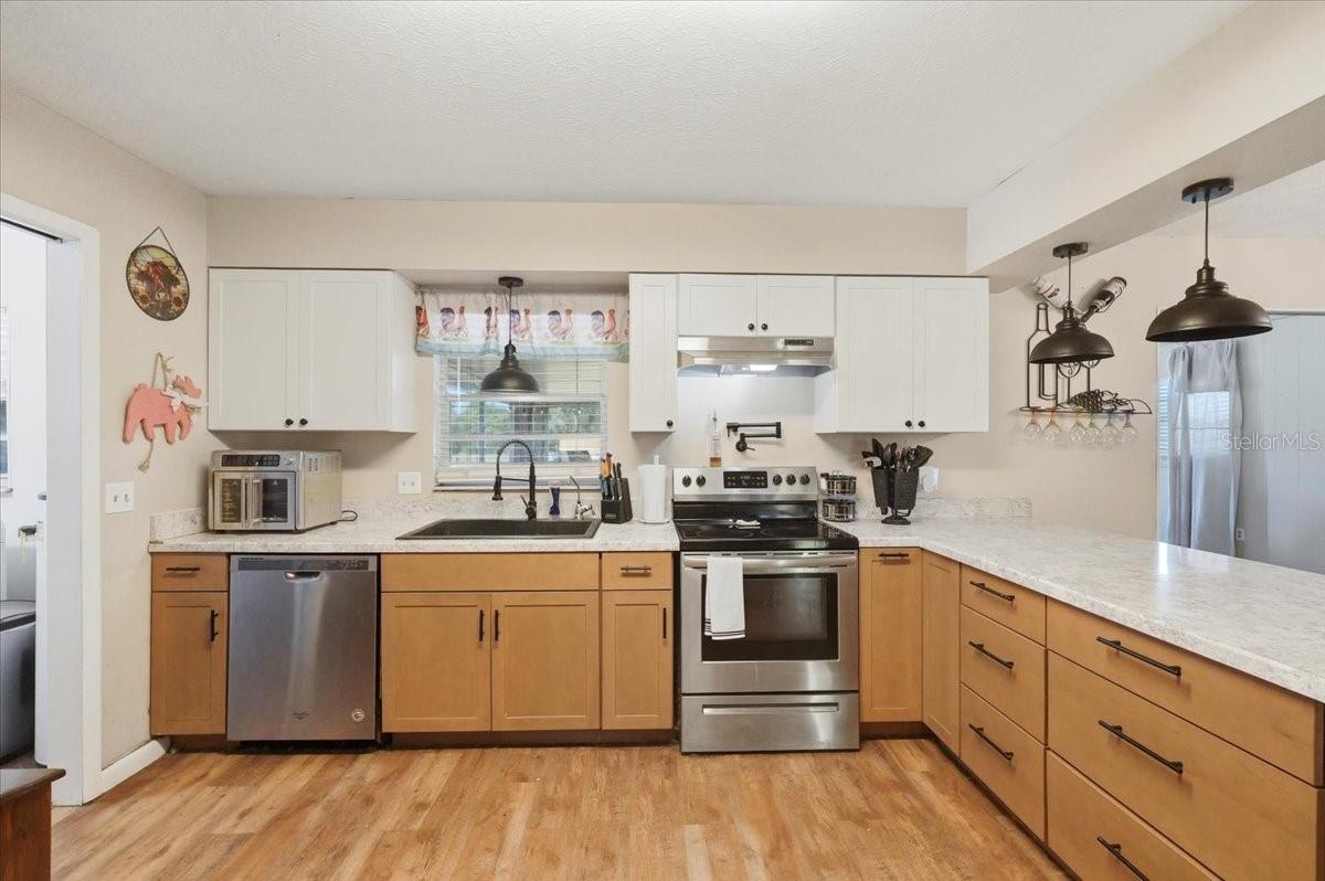 303 KARPPE RD — photo 12