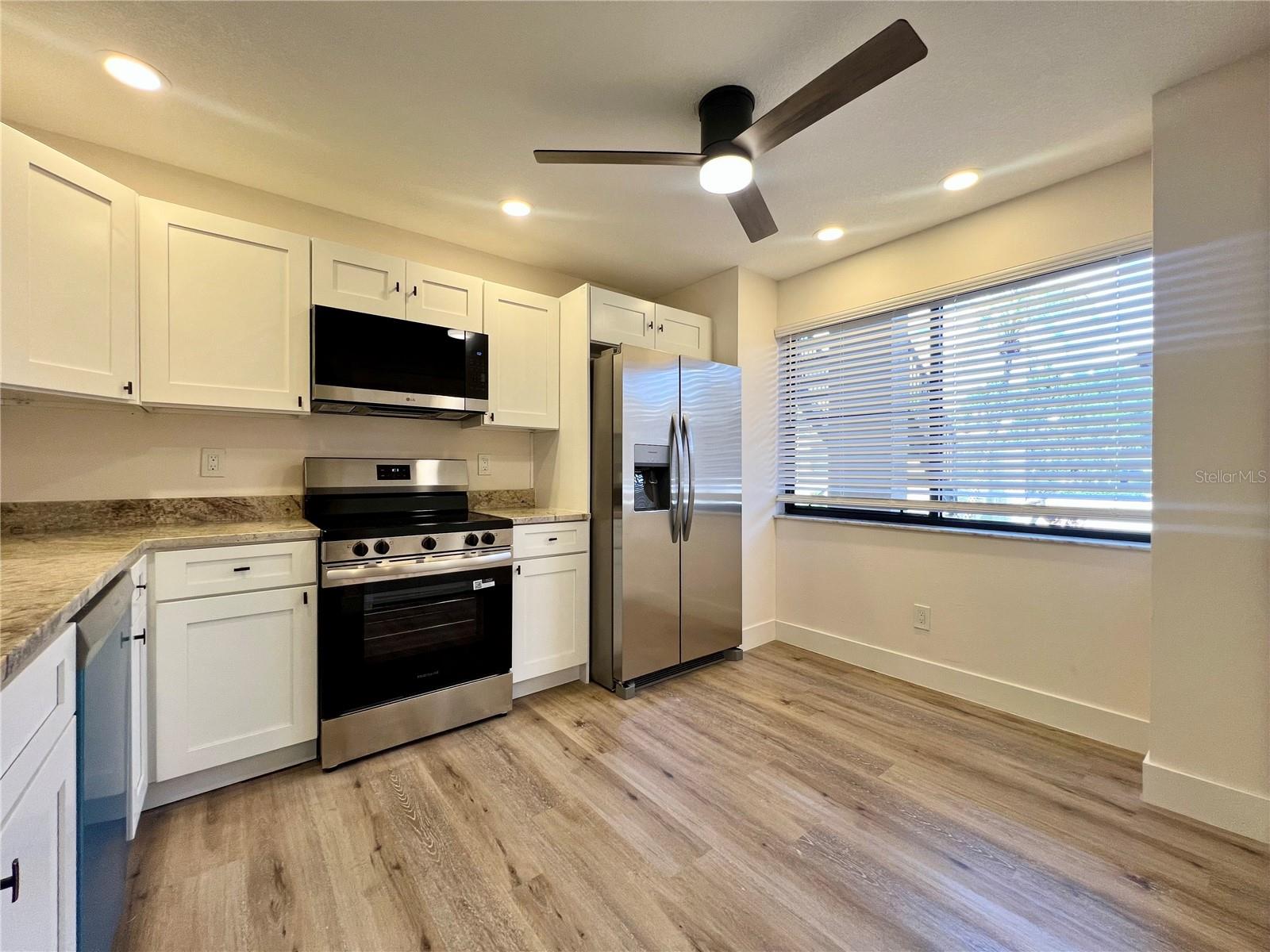 3014 RED OAK CT #102 — photo 11
