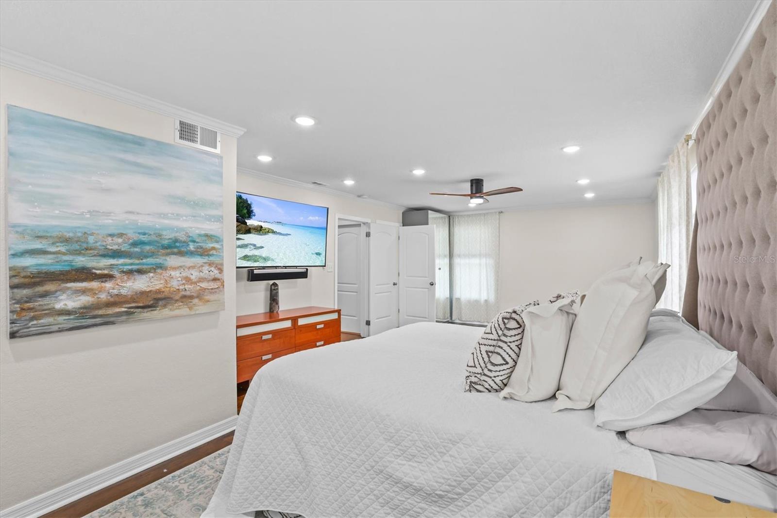 231 LIME CIR S — photo 34