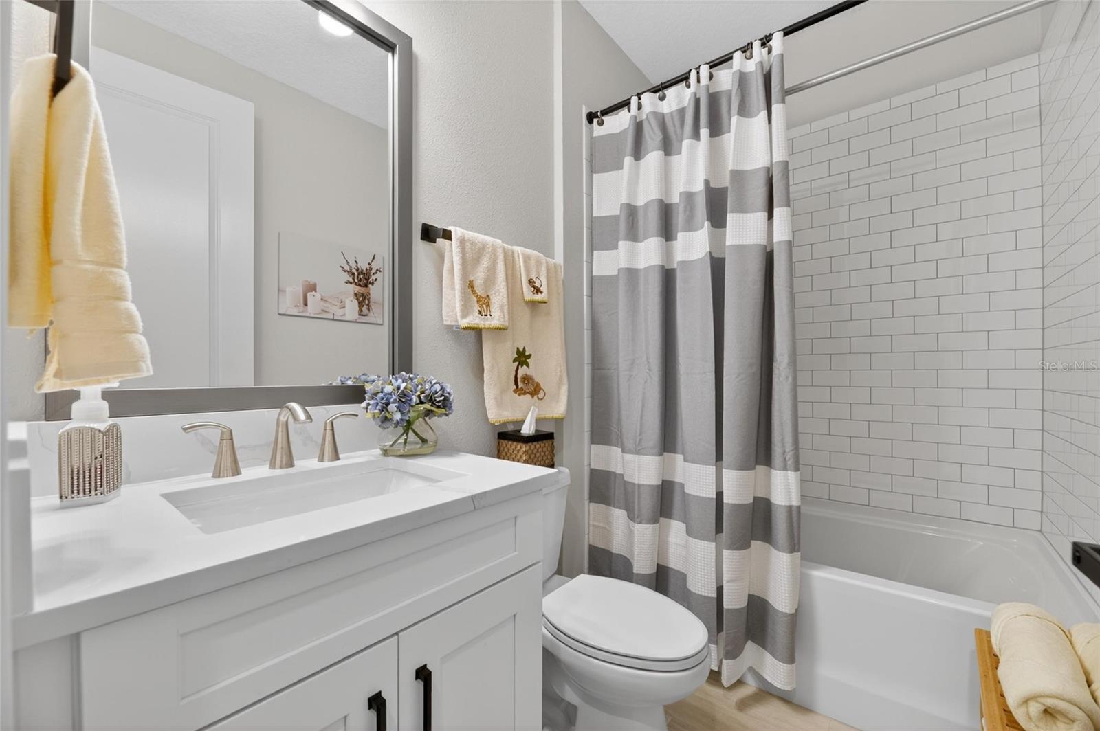 1075 SEAGRAPE DR — photo 46