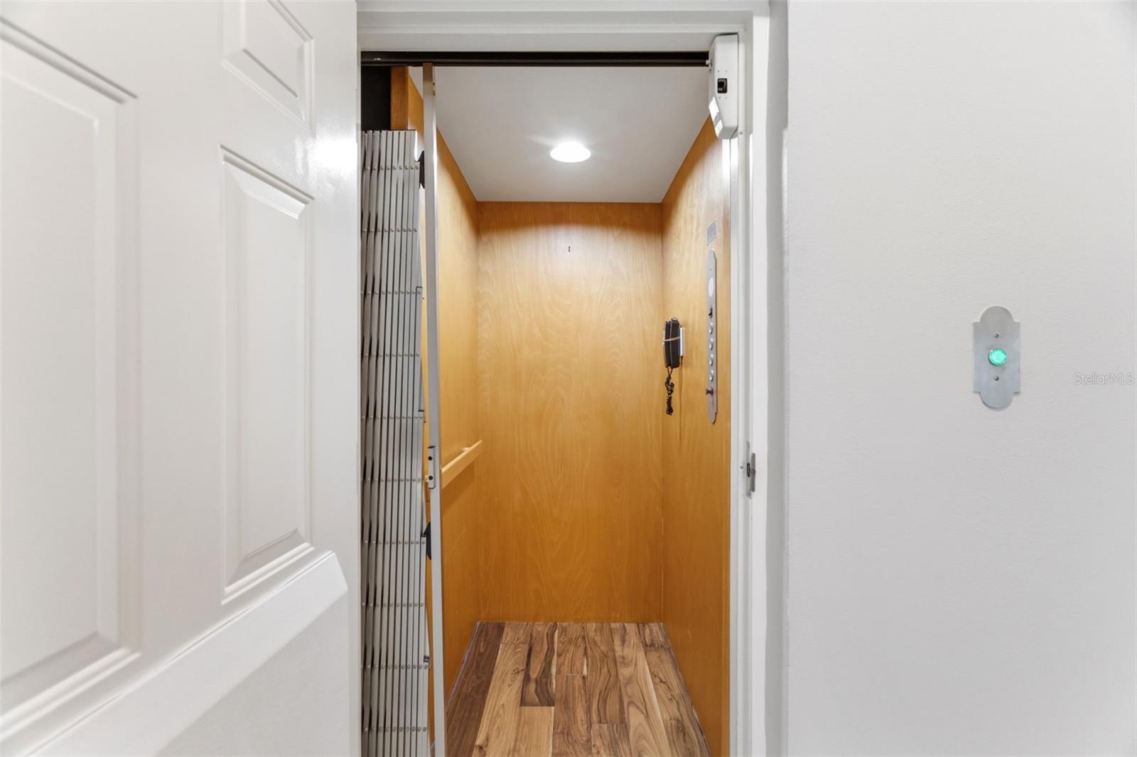 6420 SUNSET BAY CIR — photo 8