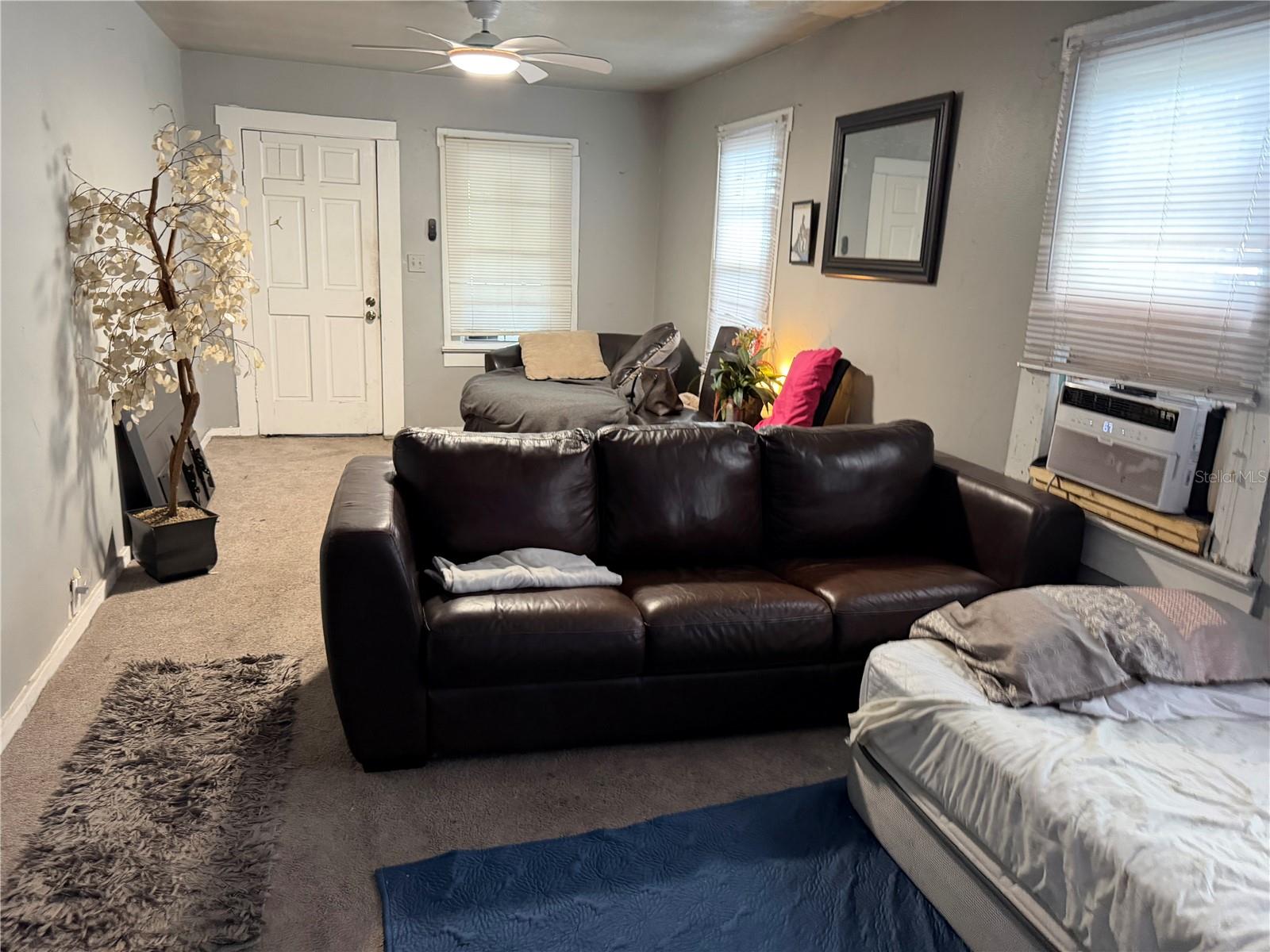 Home in TAMPA — photo 2