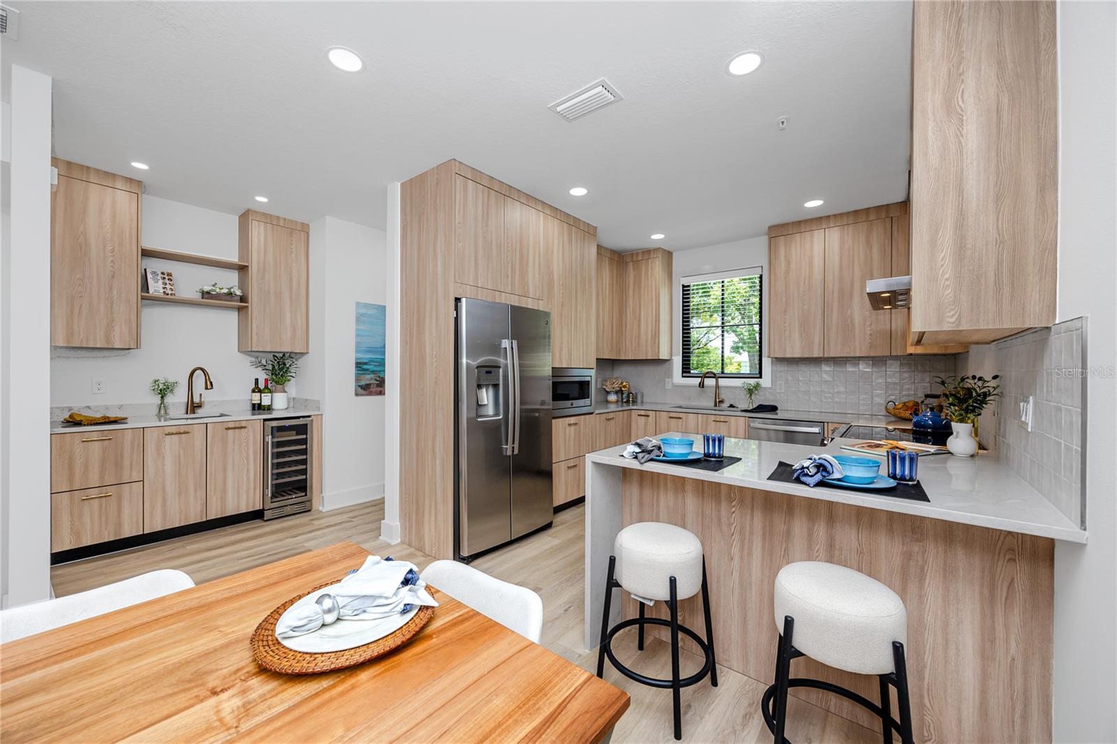 1308 E COLUMBUS DR #2 — photo 18