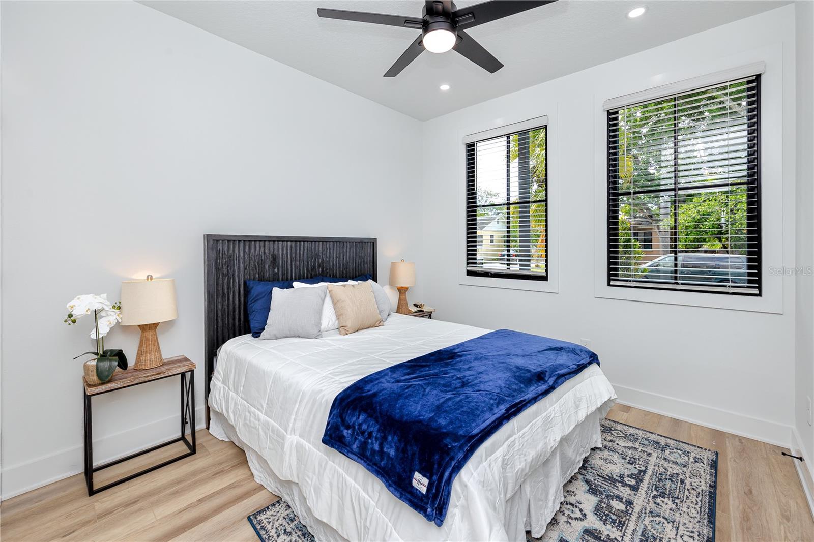 1308 E COLUMBUS DR #2 — photo 10