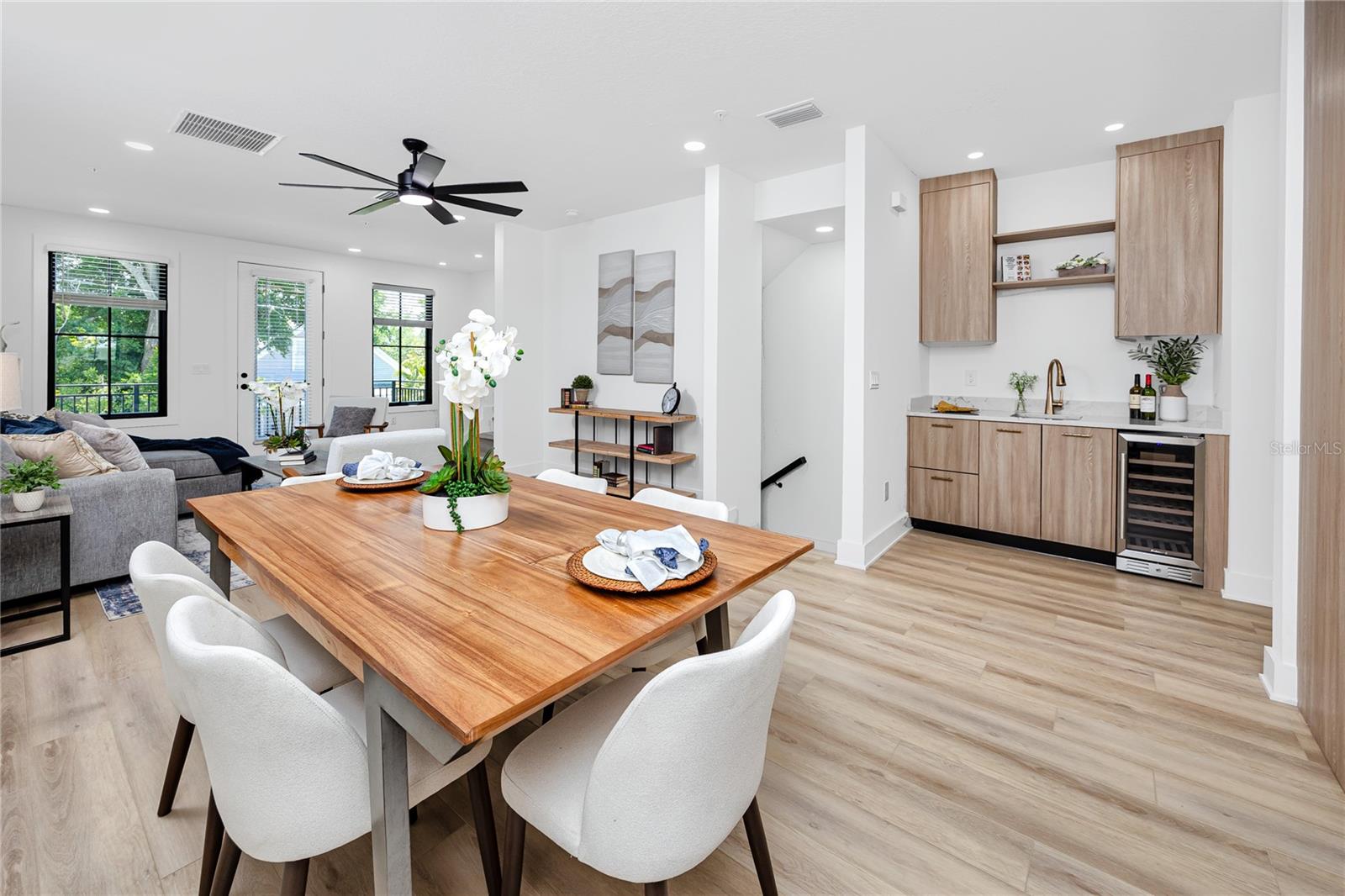 1308 E COLUMBUS DR #2 — photo 16
