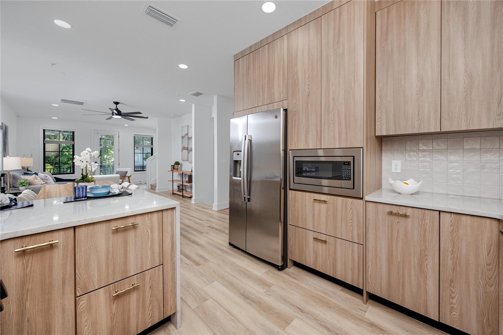 1308 E COLUMBUS DR #2 — photo 23