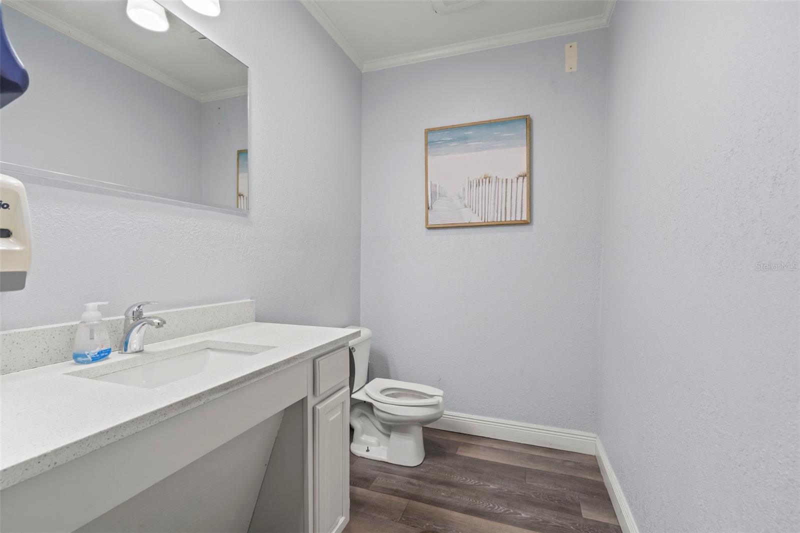 5000 CULBREATH KEY WAY #1-107 — photo 40