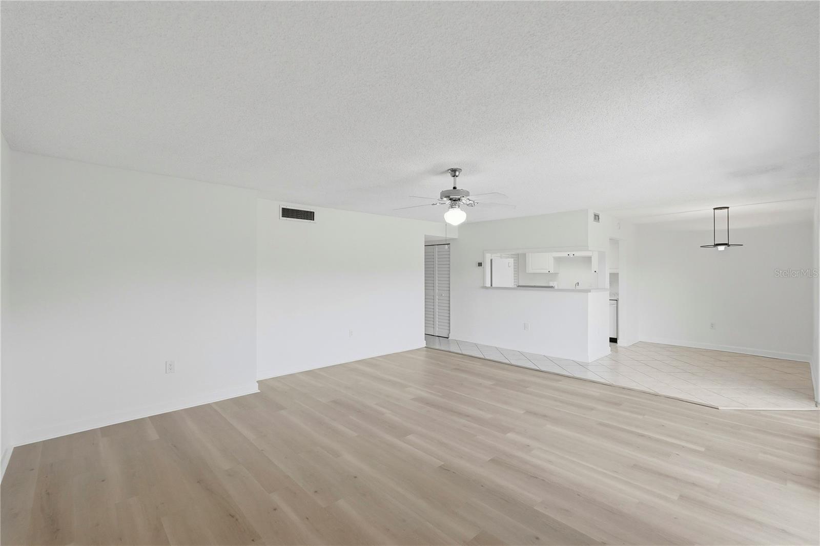 724 115 AVE N #2205 — photo 5