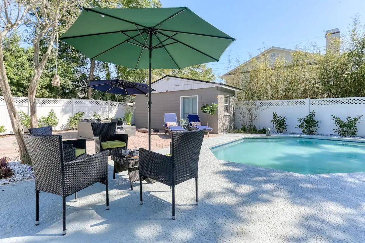 4014 W PALMIRA AVE — photo 49