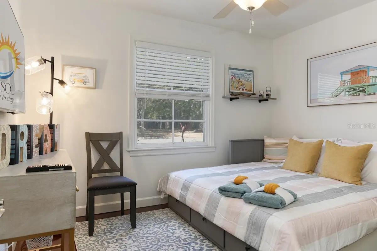 4014 W PALMIRA AVE — photo 39