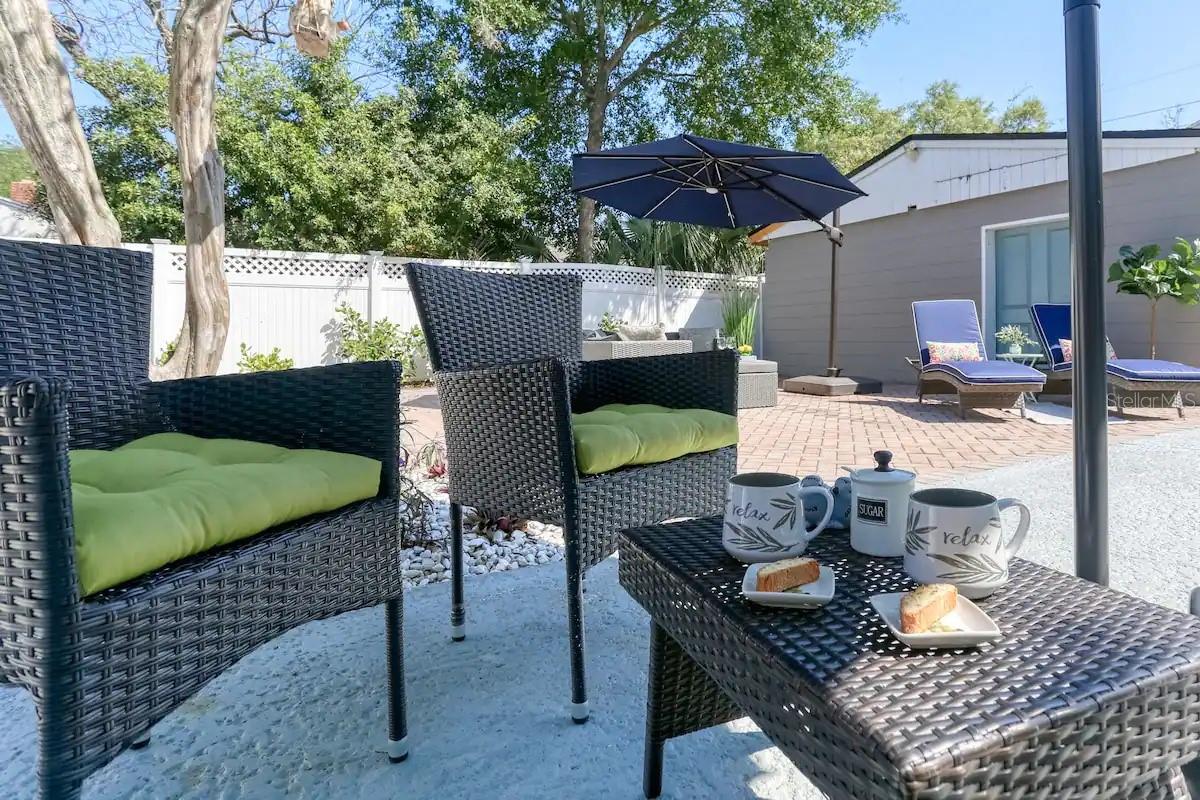 4014 W PALMIRA AVE — photo 47