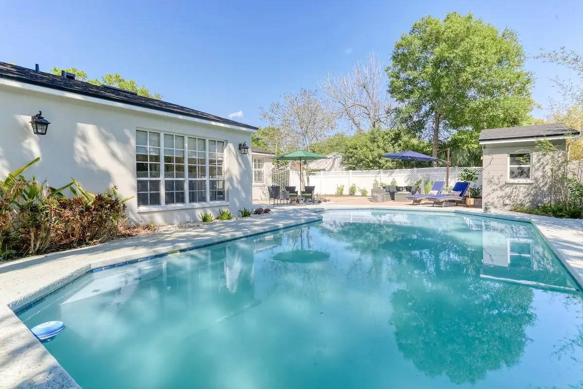 4014 W PALMIRA AVE — photo 4