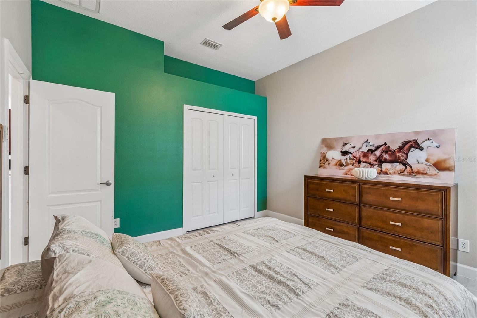 20133 HERON CROSSING DR — photo 31