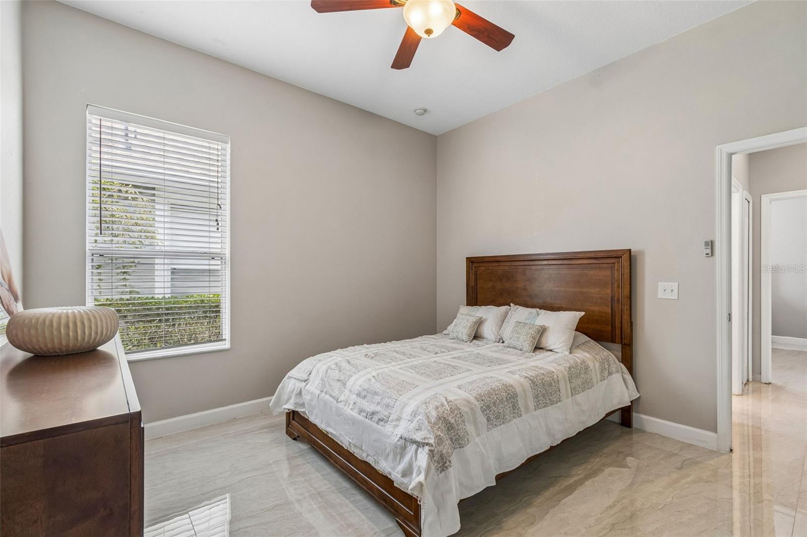 20133 HERON CROSSING DR — photo 29