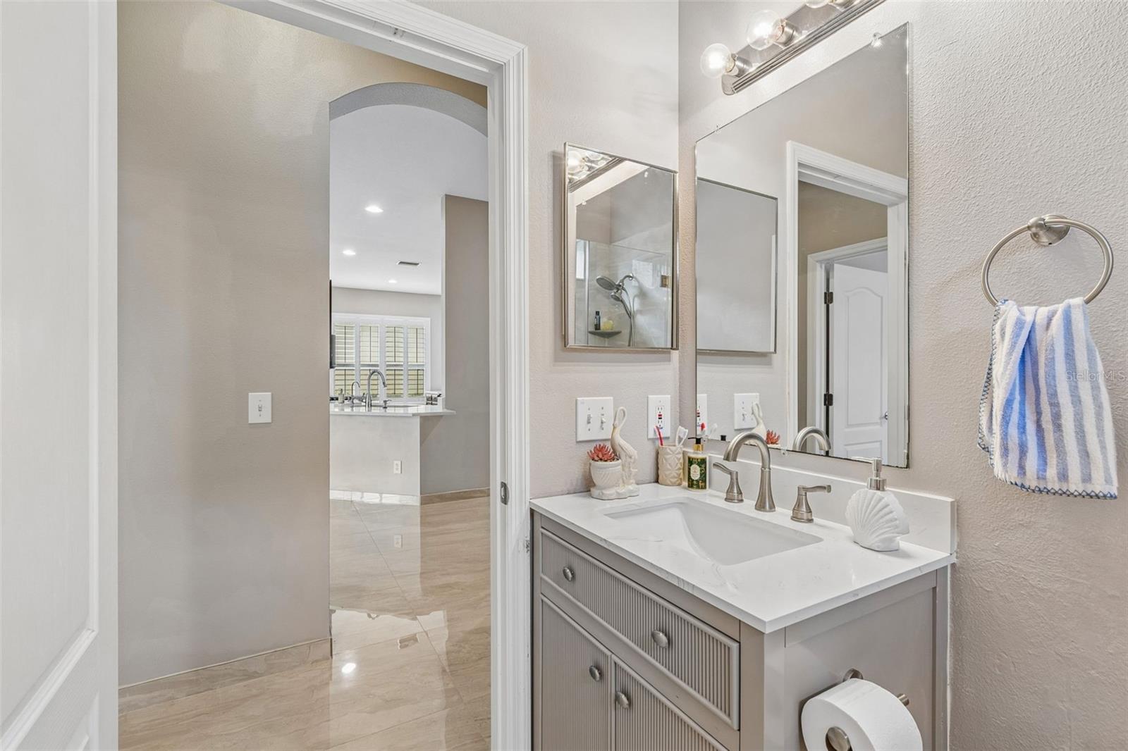 20133 HERON CROSSING DR — photo 25
