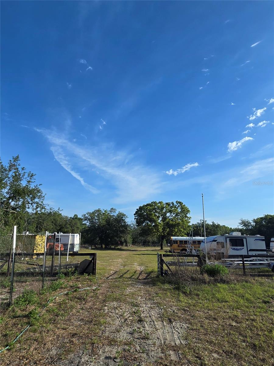 14515 GIDDYUP LN — photo 4