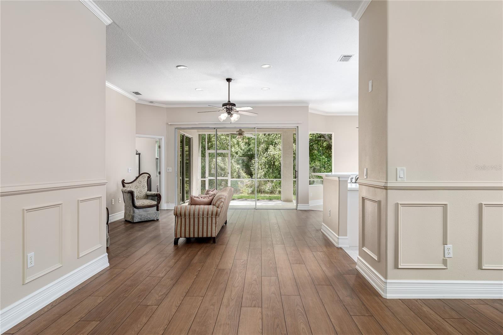 3208 WOODLAND FERN DR — photo 2