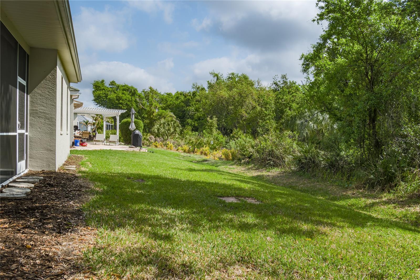 3208 WOODLAND FERN DR — photo 23