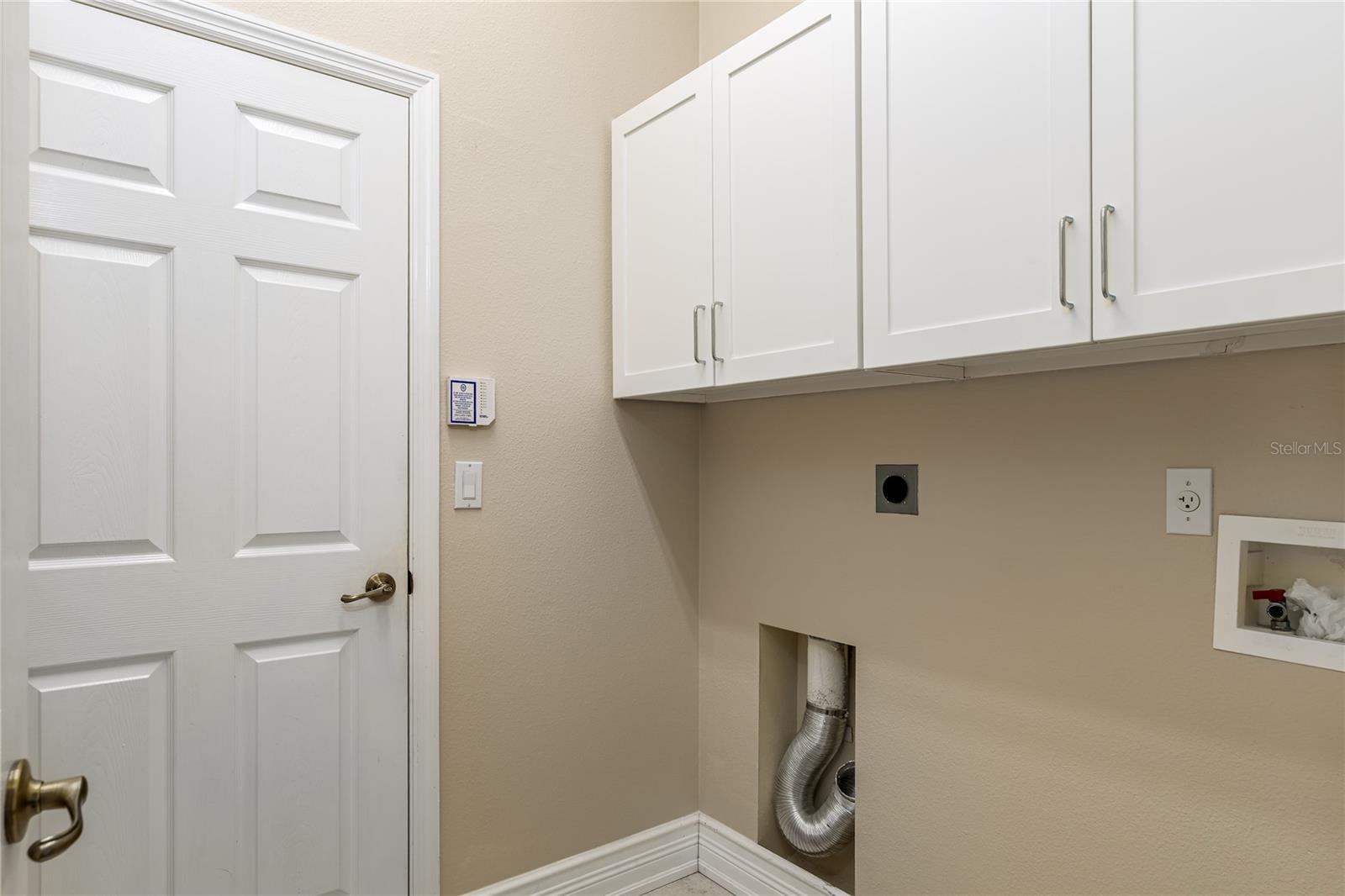 3208 WOODLAND FERN DR — photo 22