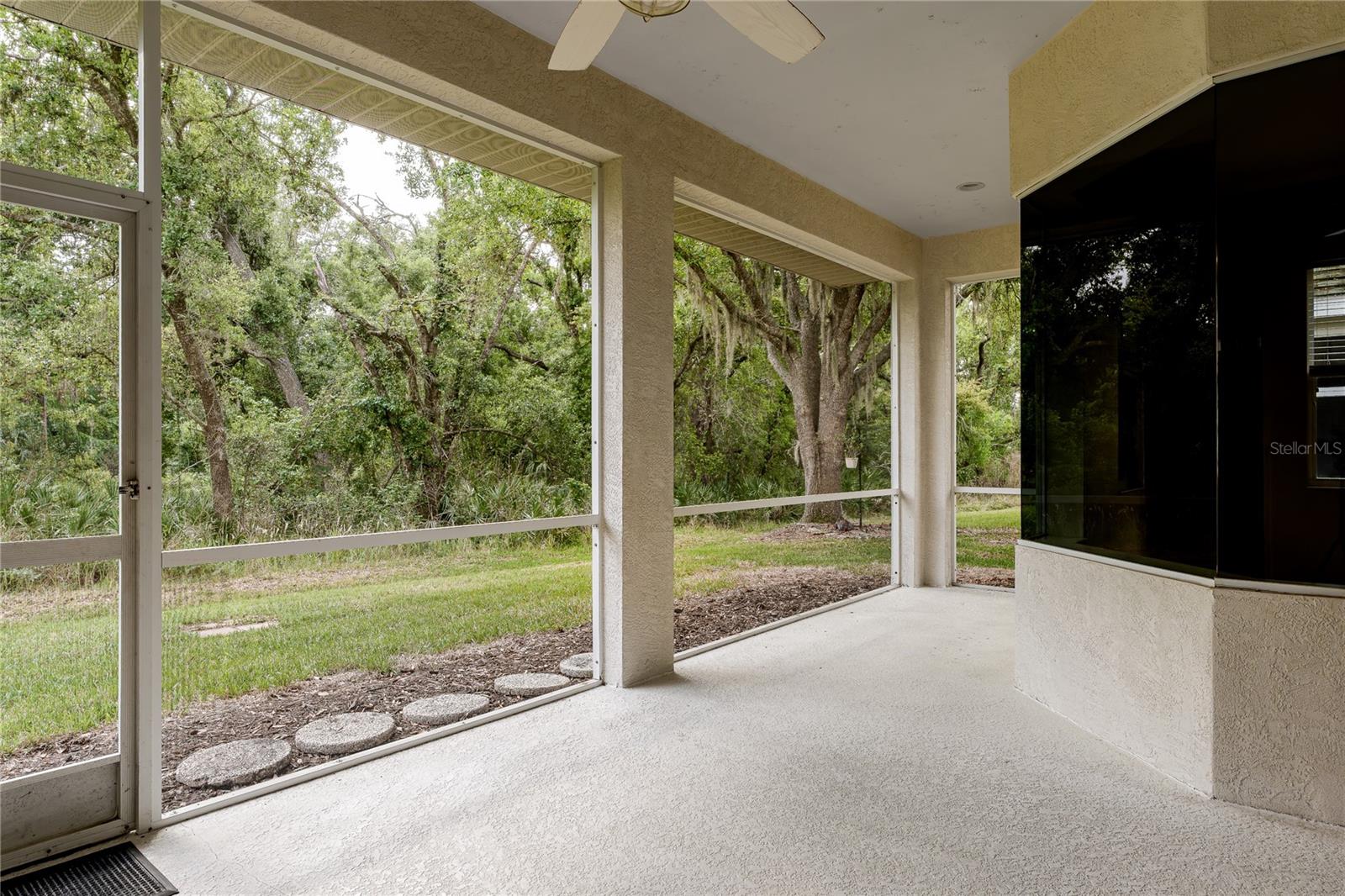 3208 WOODLAND FERN DR — photo 16