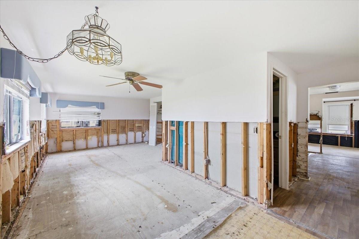4436 106TH ST W — photo 2