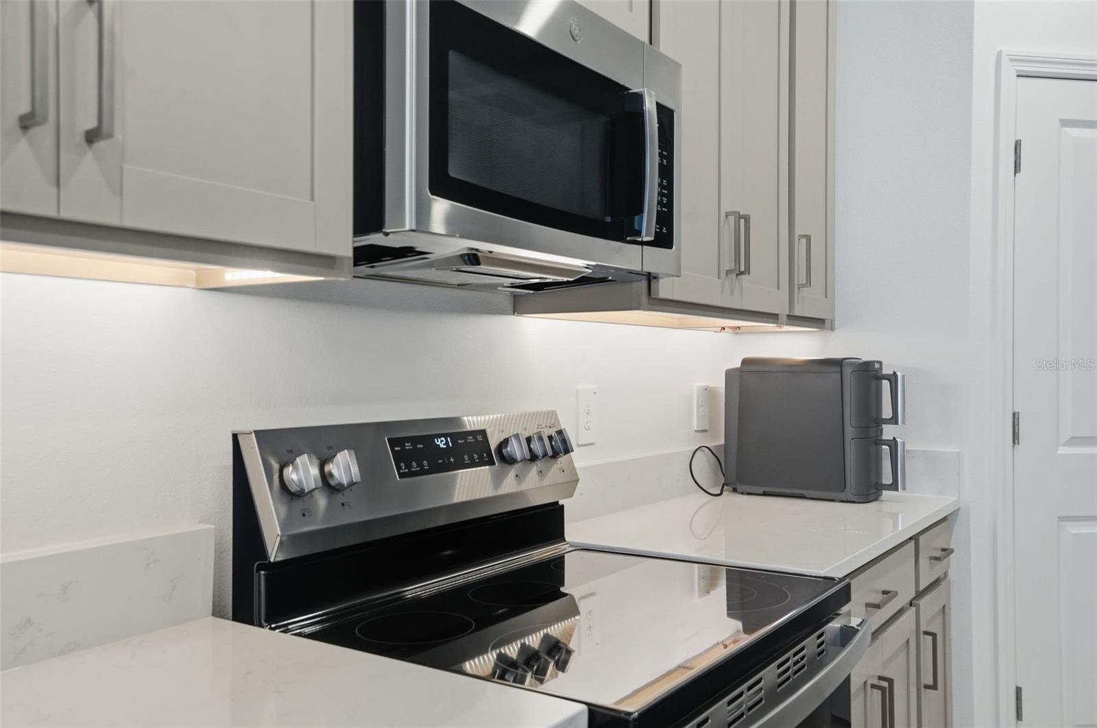 10770 TUPPER CAY DR — photo 17