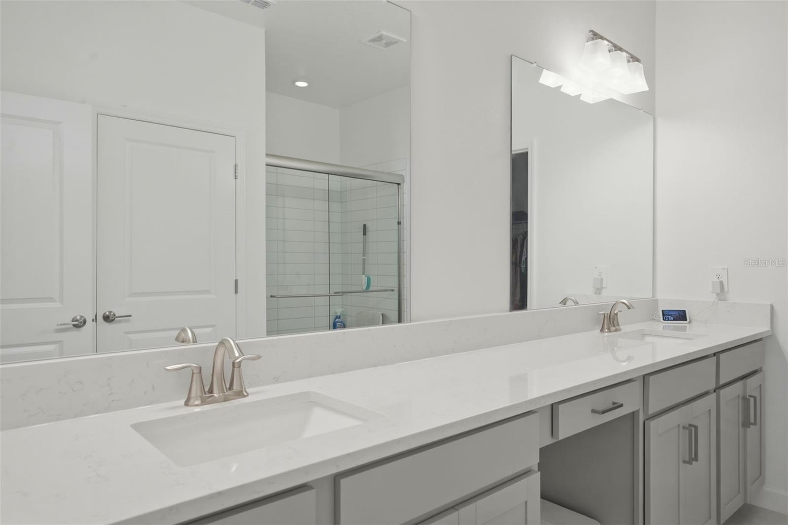 10770 TUPPER CAY DR — photo 35