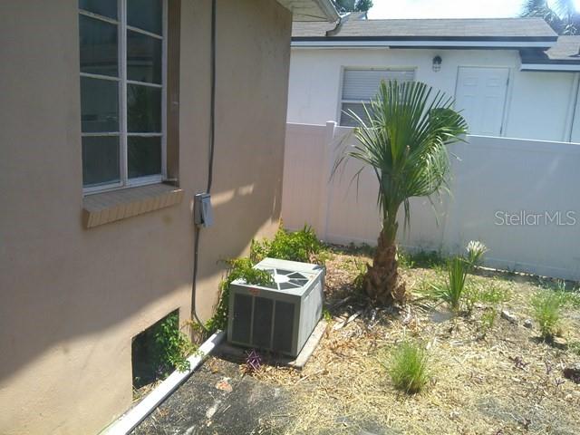 2040 22ND AVE S — photo 5