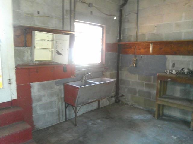 2040 22ND AVE S — photo 9