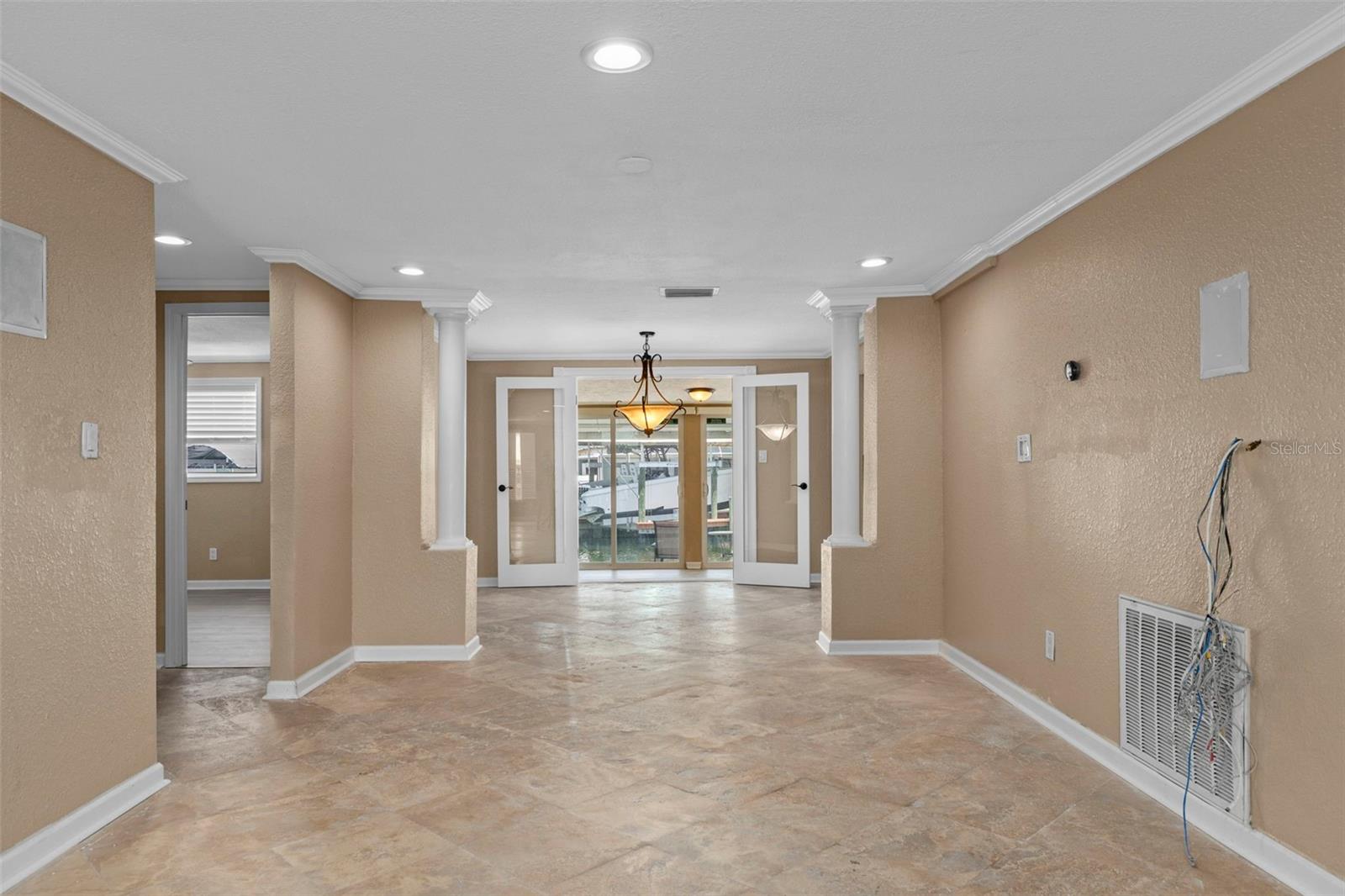 13804 MALCOLM AVE — photo 8