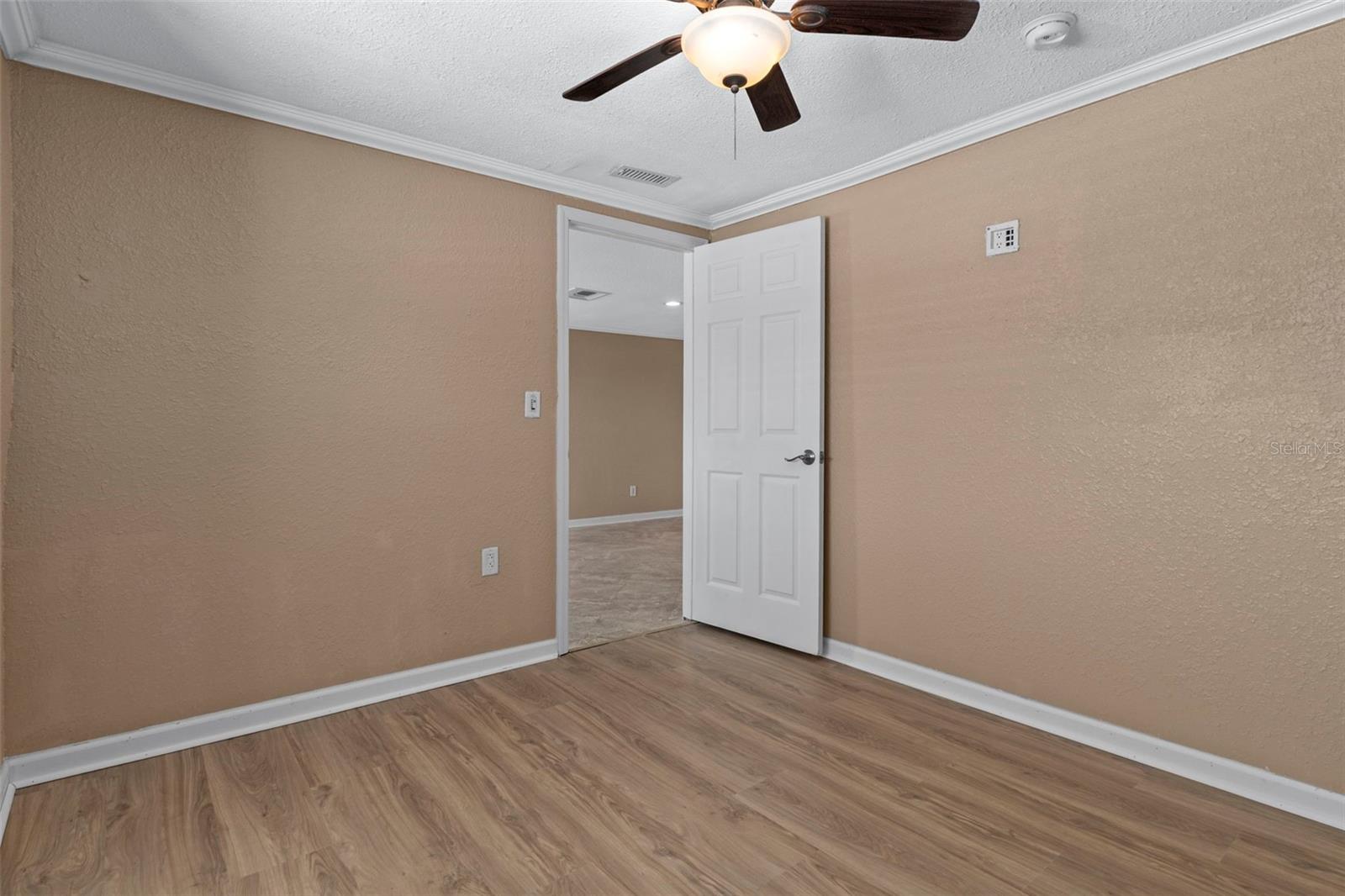 13804 MALCOLM AVE — photo 28