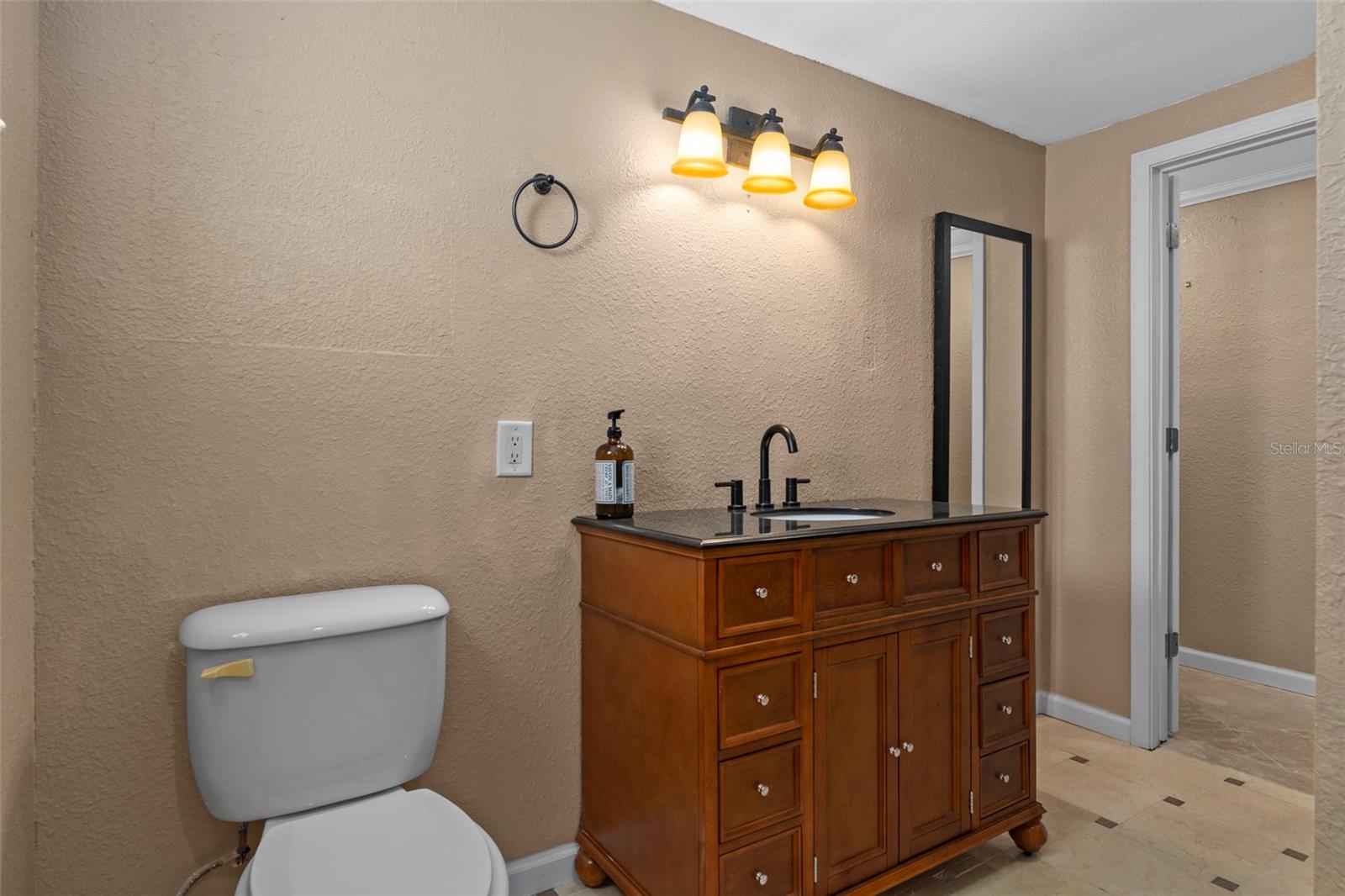 13804 MALCOLM AVE — photo 24