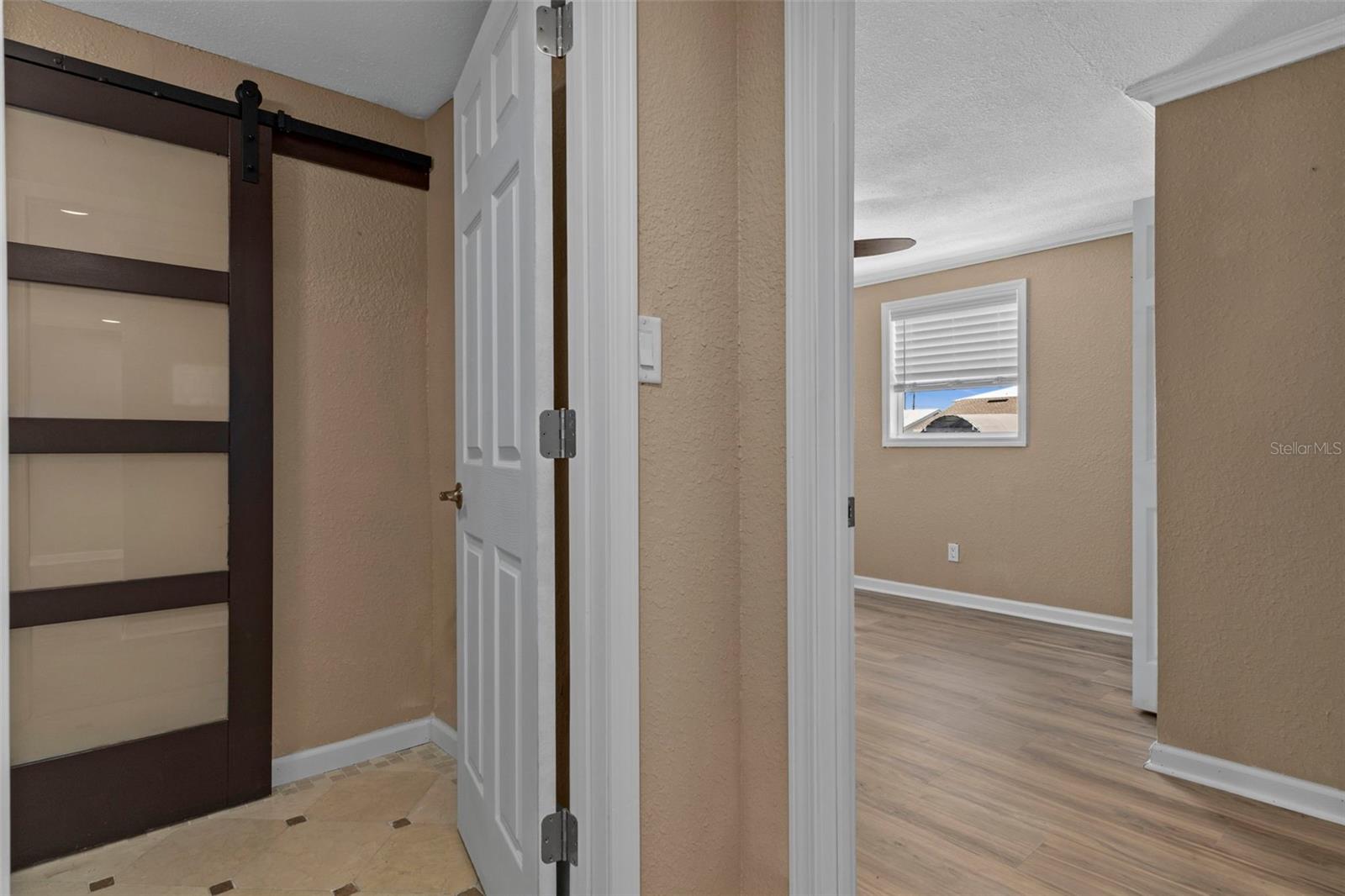13804 MALCOLM AVE — photo 17