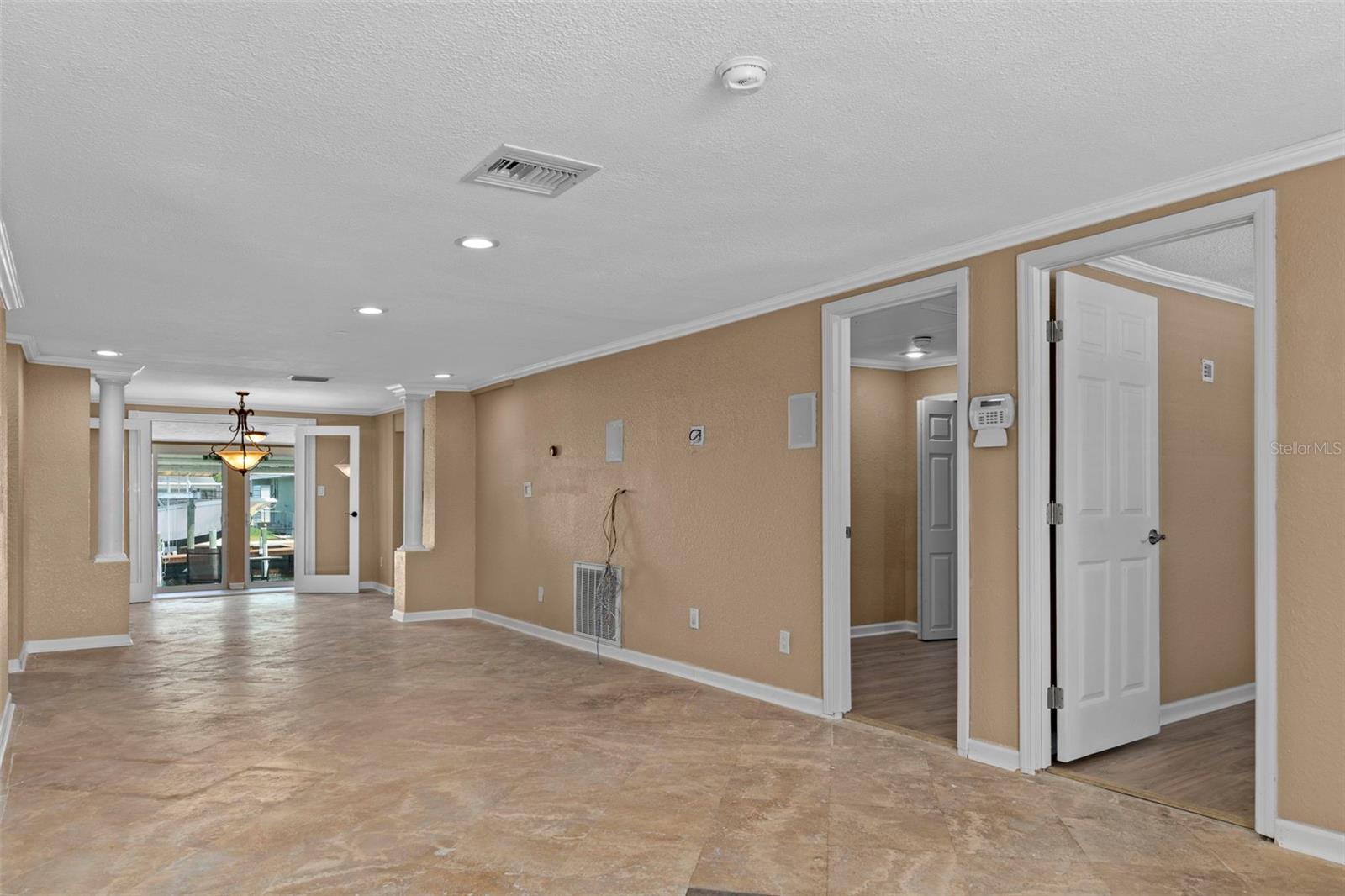 13804 MALCOLM AVE — photo 9