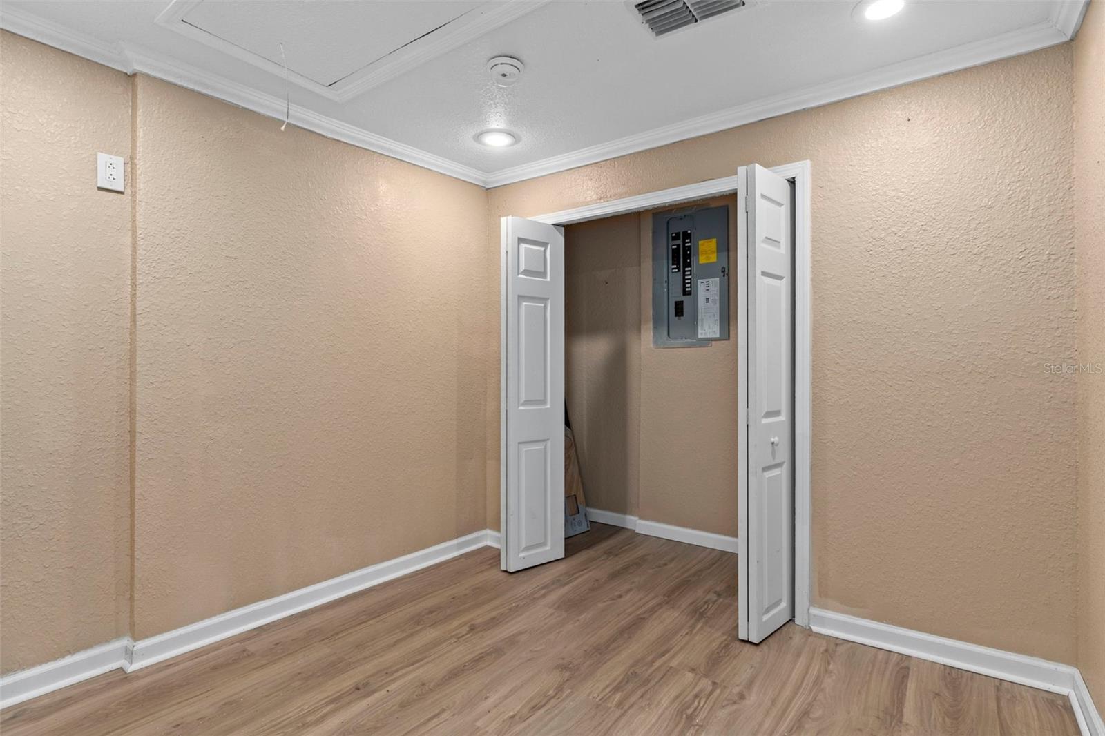 13804 MALCOLM AVE — photo 29
