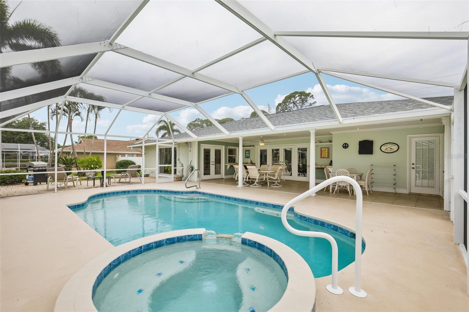 530 MAGELLAN DR — photo 23