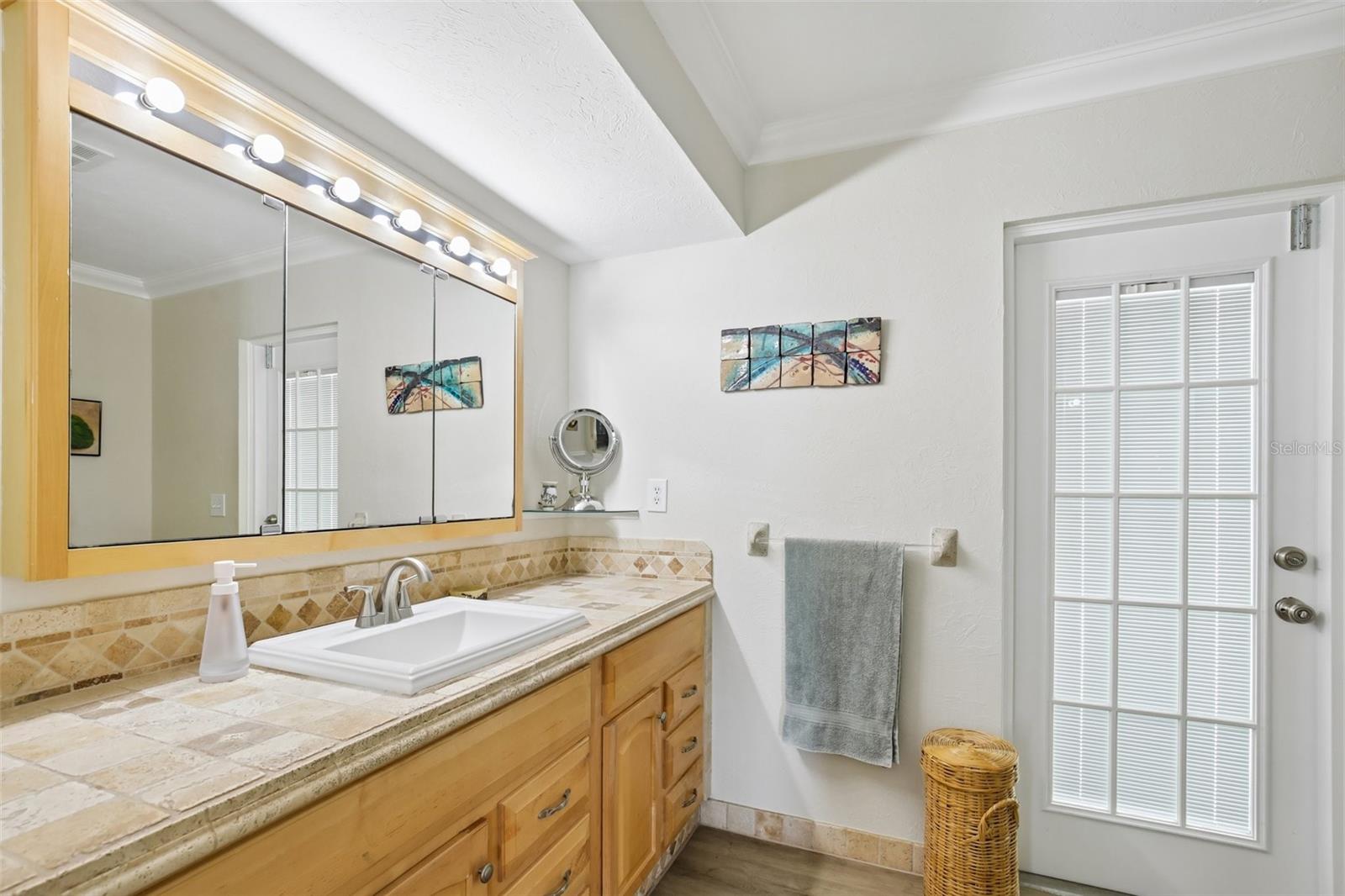 530 MAGELLAN DR — photo 12