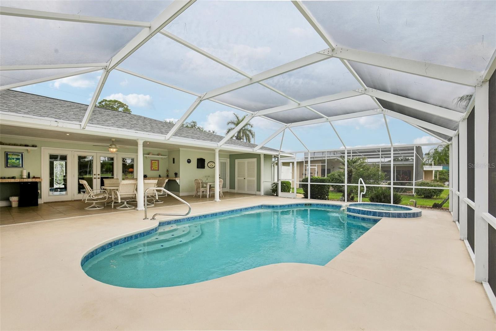 530 MAGELLAN DR — photo 24
