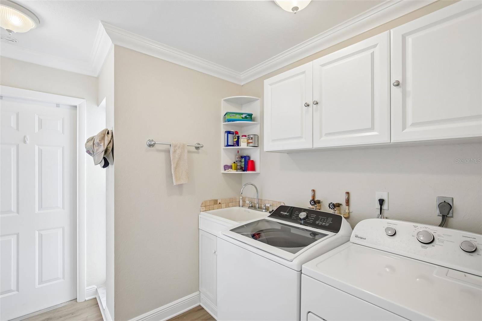 530 MAGELLAN DR — photo 13