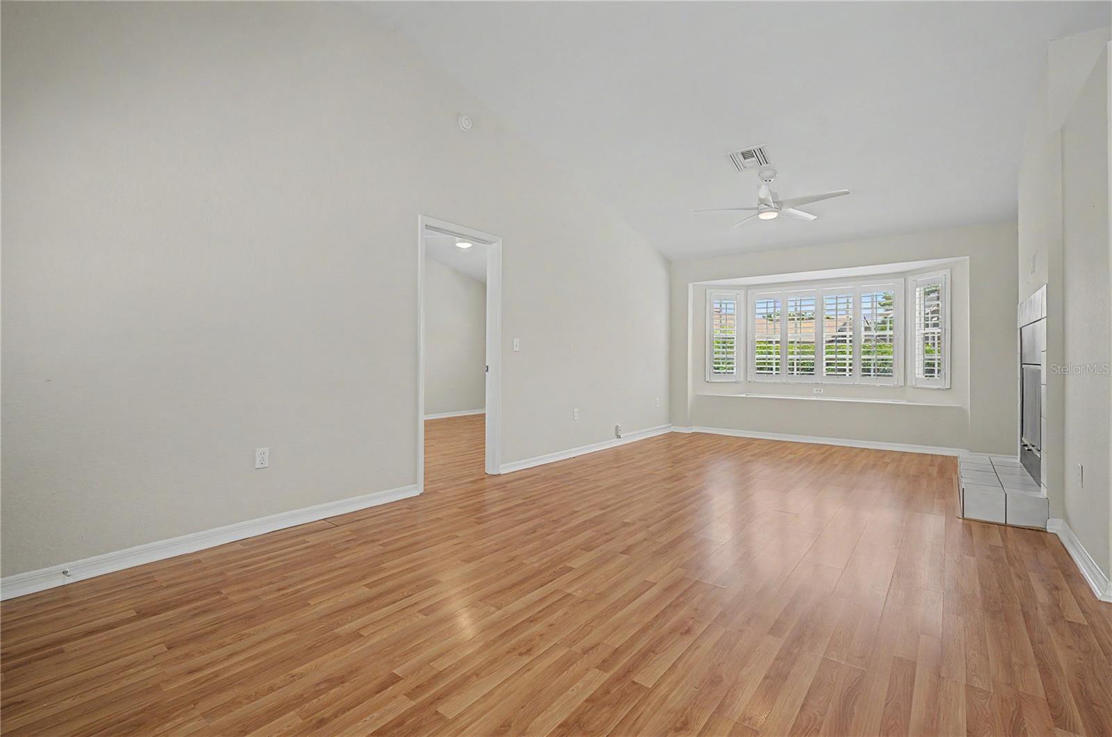 6208 HUNTINGTON DRIVE — photo 23