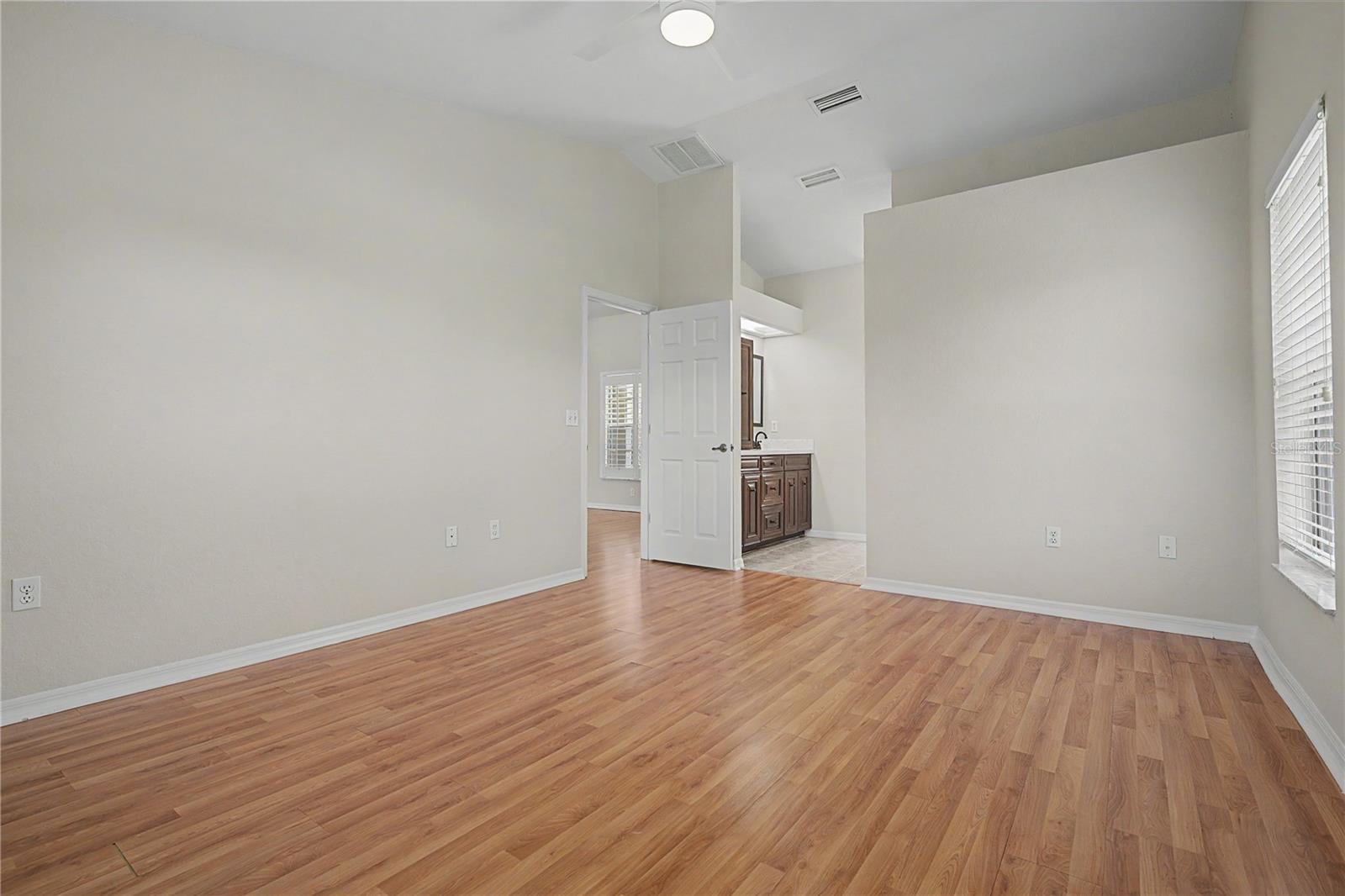 6208 HUNTINGTON DRIVE — photo 32