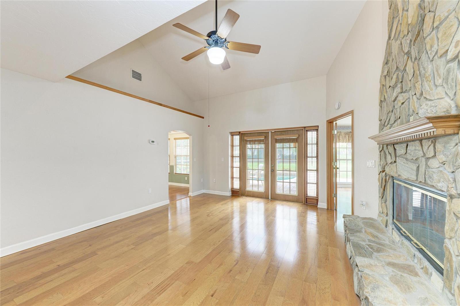 518 129TH ST NE — photo 10