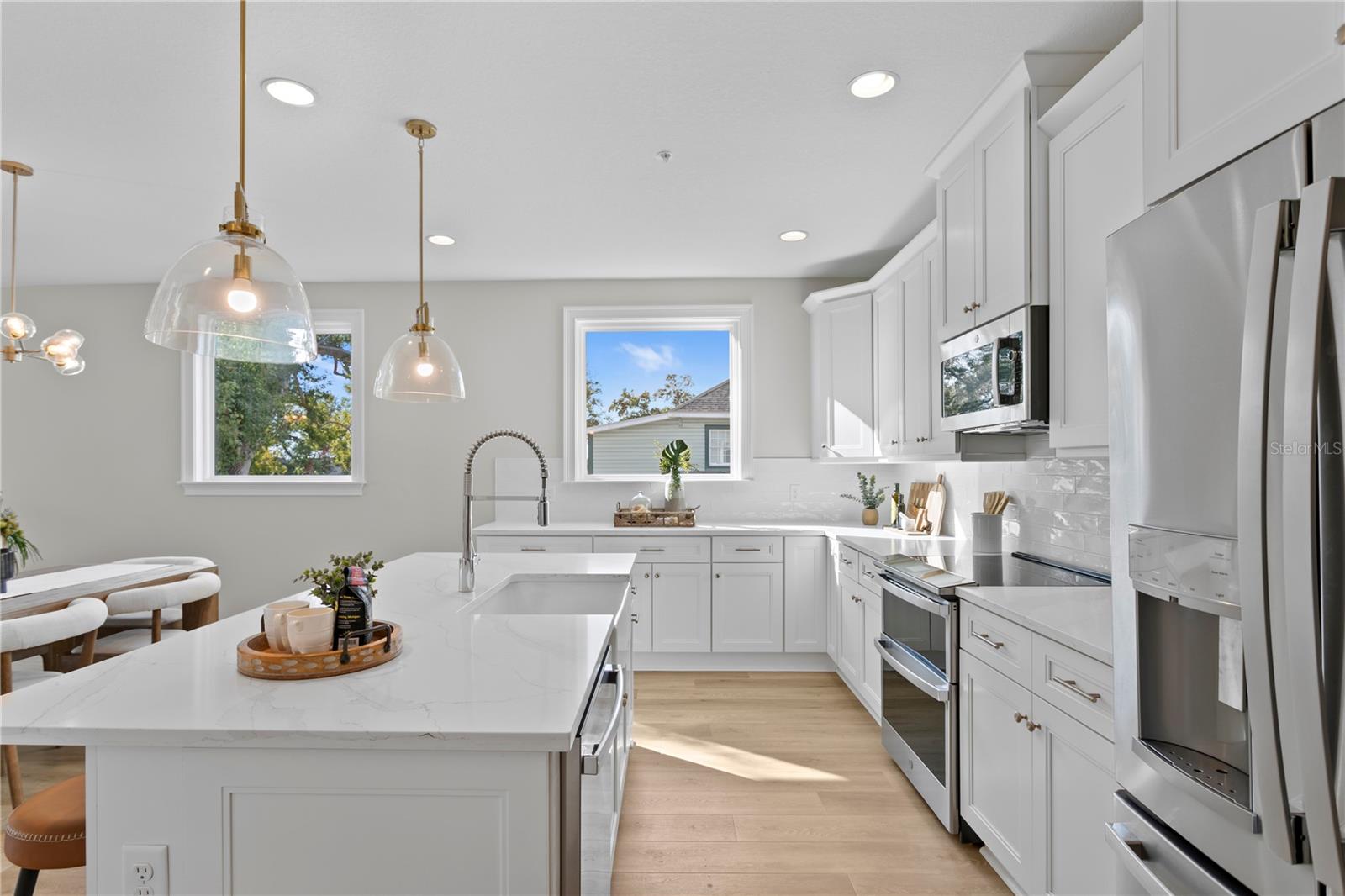 208 W FRANCES AVE #3 — photo 32