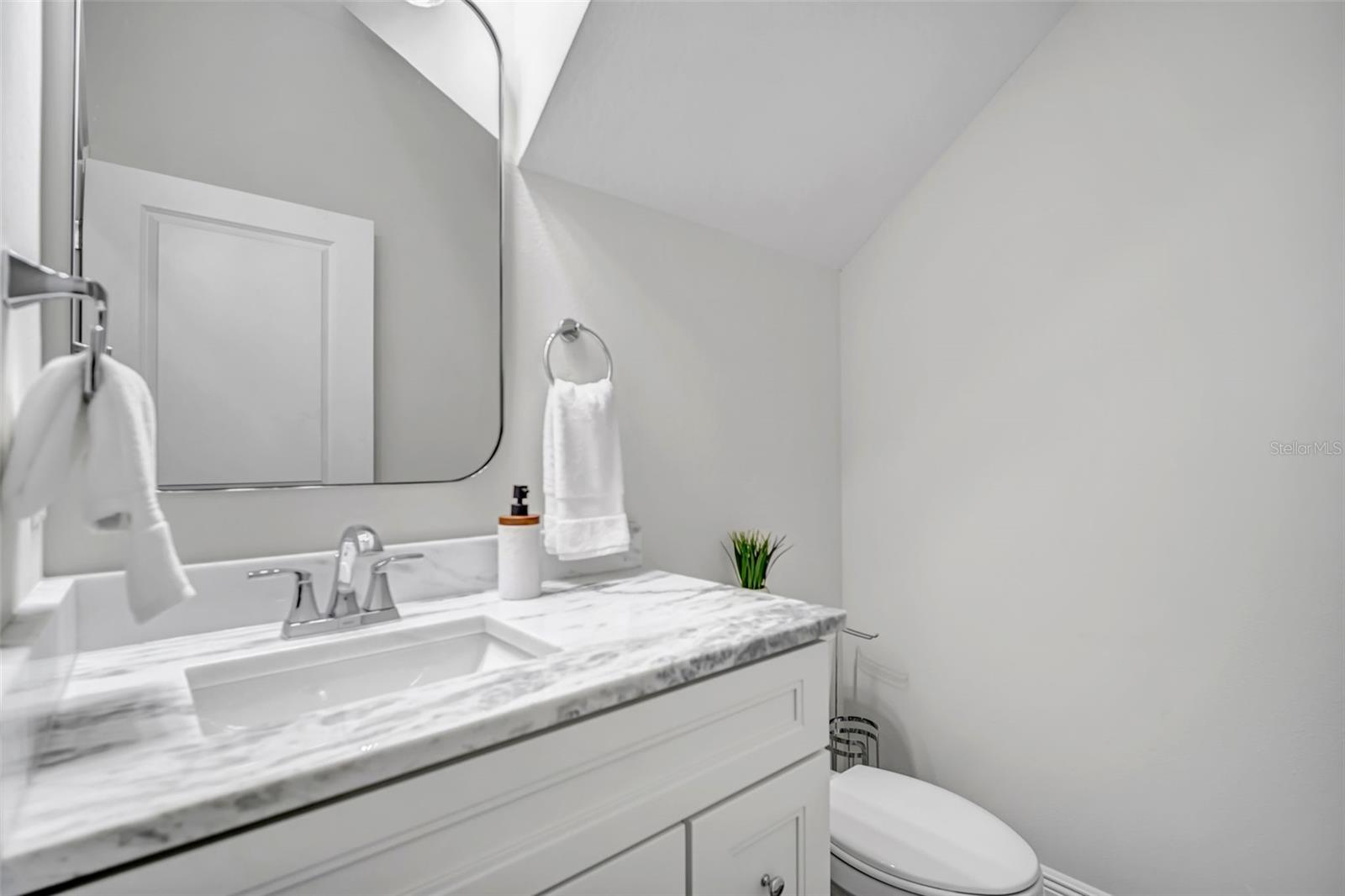 208 W FRANCES AVE #3 — photo 39