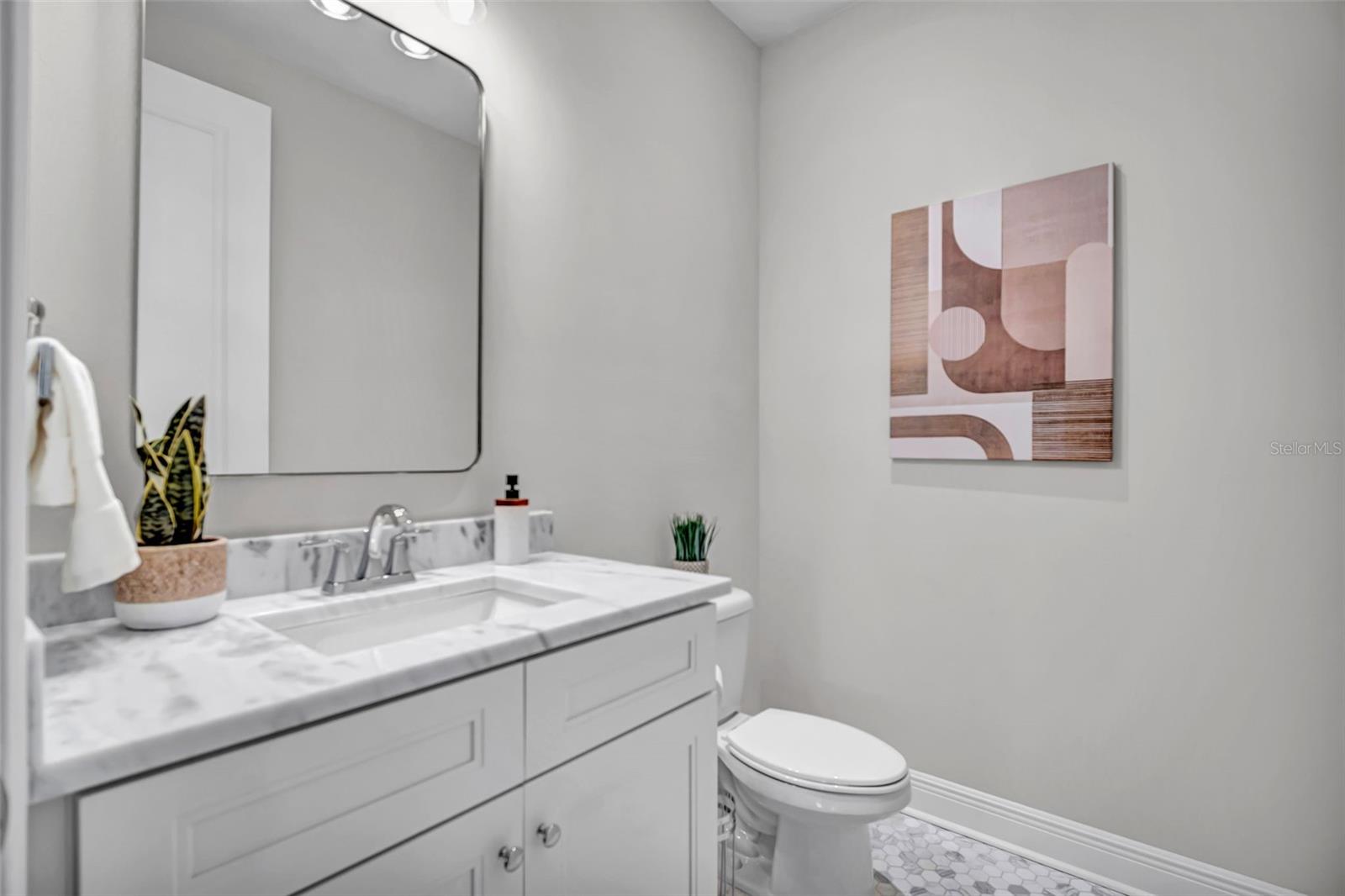 208 W FRANCES AVE #3 — photo 40