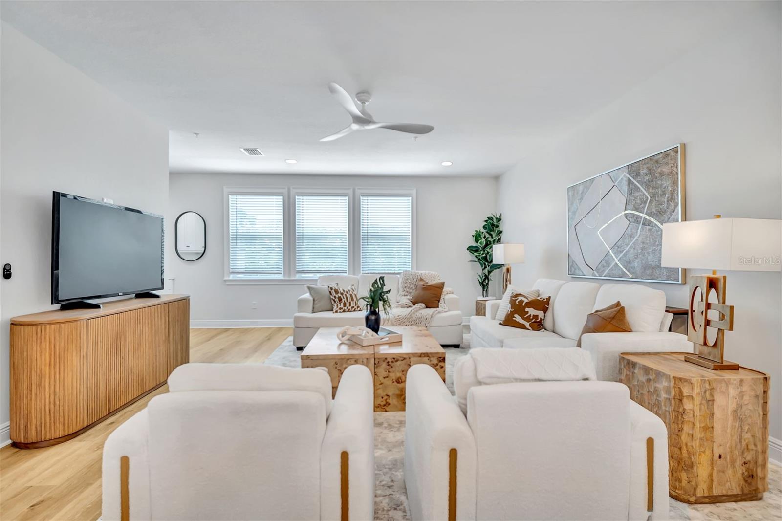 208 W FRANCES AVE #3 — photo 42